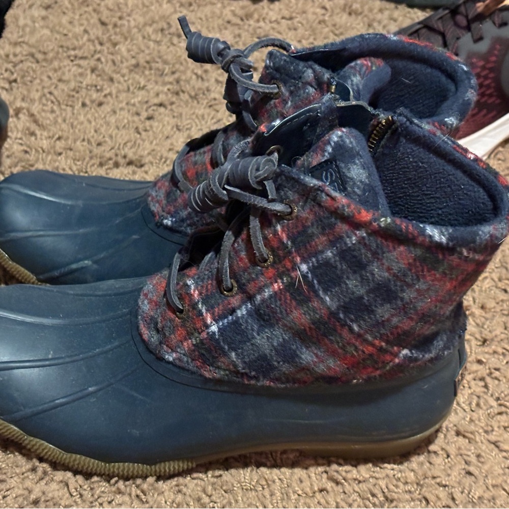 Sperry duck boots
